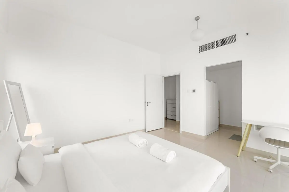 First Class 2Br Cozy City Retreat Dubai